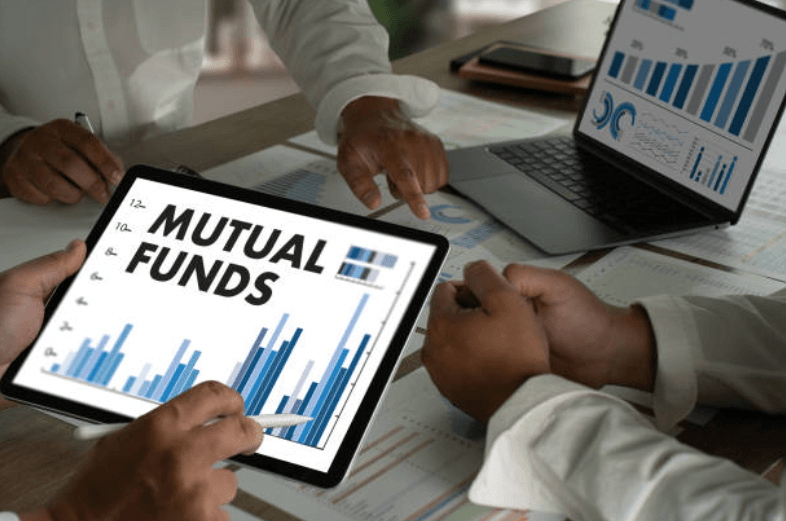 The Power of Compounding: Why Starting a SIP in Your 20s Can Make You a Crorepati