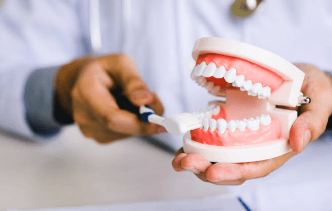 Why Family Dentistry And Cosmetic Dentistry Are Stronger Together